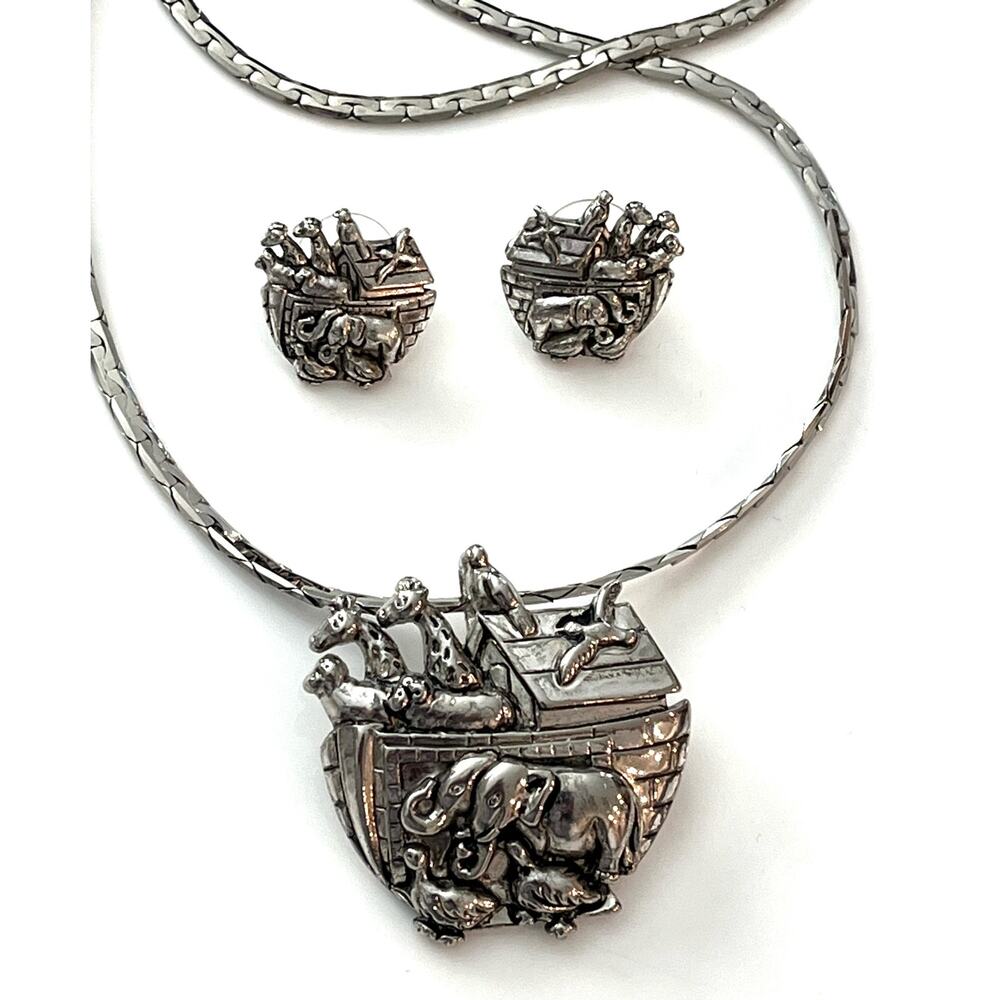Noah's Ark Necklace Earrings Set Brooch Pin Pendant Silver 30" Chain 3D Animals